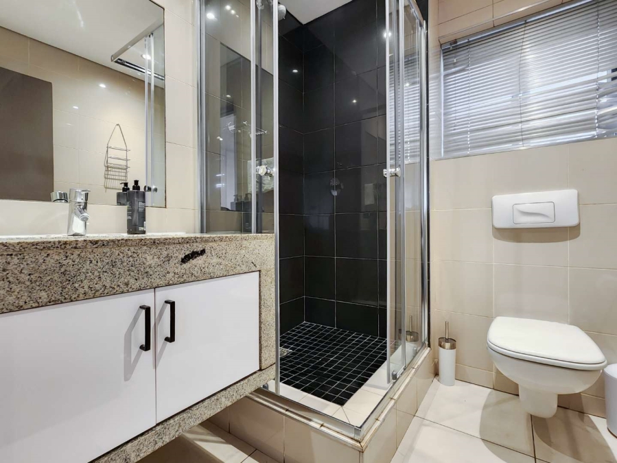 1 Bedroom Property for Sale in De Waterkant Western Cape